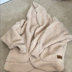 Nordic Cozy Beige Sherpa Hoodie